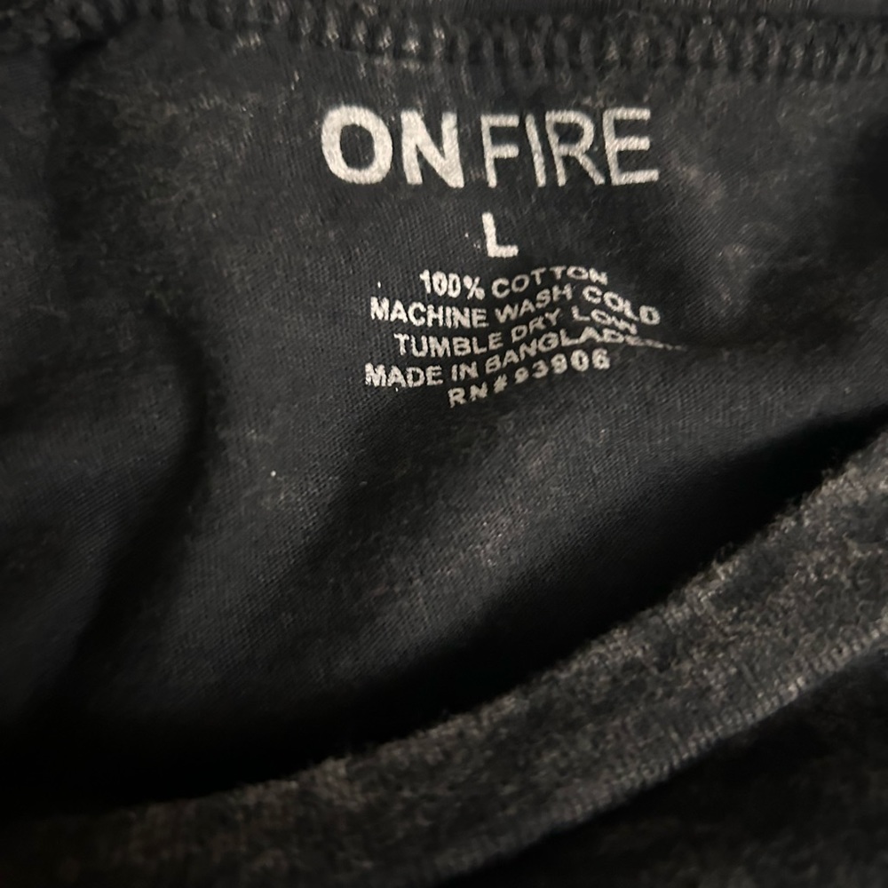 never worn - Picture 2 of 3